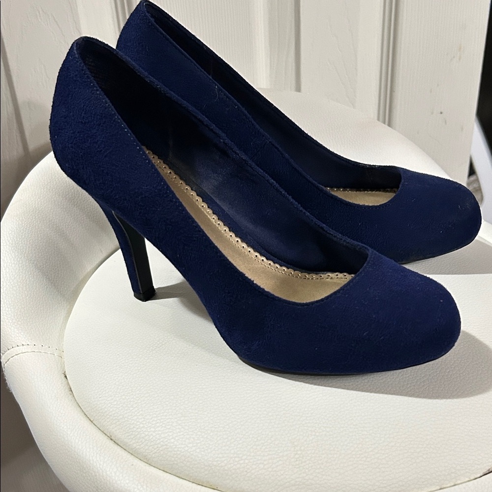 Elegant Navy Blue Women's Heels